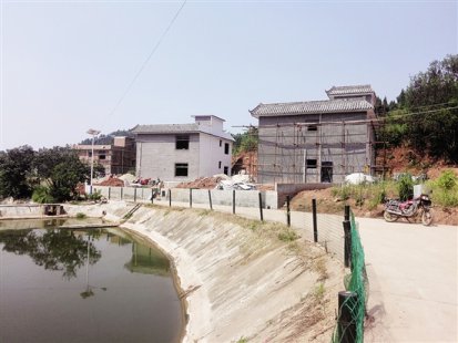 <b>内江：300个幸福美丽新村 今年将基本建成</b>