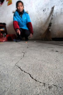 外媒：山西过度采煤 大批村庄下陷变“鬼村”