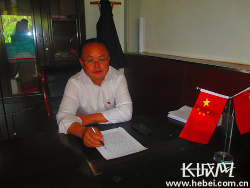 薛凤才书记。张军建供图