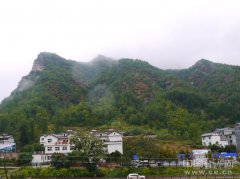 河南栾川庙子镇：美丽乡村建设让庄子村留住乡愁，奔向小康