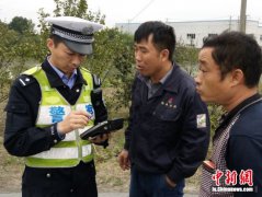 江苏交警狄华东 “识车识人”成追逃能手