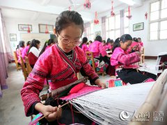 广西龙胜：“春蕾”计划20年 资助3000多名少数民族女童