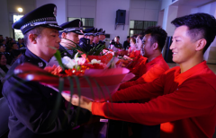 山东省公安厅：组建文艺小分队赴基层宣传安全文化