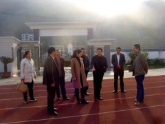 湖北竹山县政府深切关怀乡村教育发展