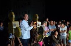 湖北当阳“老贺”为农民放电影44年 有遗憾，但没有后悔