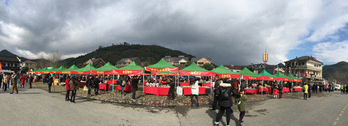 图为山沟沟年货展现场。主办方供