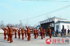 河南驻马店：金顶山下的幸福村