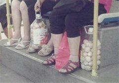 解密春节未解之谜：鸡蛋是怎么装进油桶的？