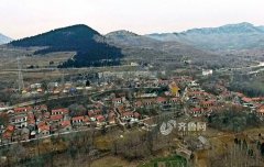 山东淄博：2个老师7个娃 既当校长又当老师坚守32年