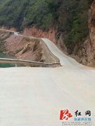 湖南慈利县溪口镇渔家村：积极修通脱贫致富路
