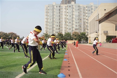 破解民生“九难” 狠抓基础教育