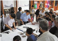 <b>浙江淳安：县文联：每月为乡镇送“精神粮食”</b>