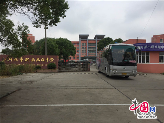 江苏兴化：运管部门全力做好乡镇高考学生运输保障