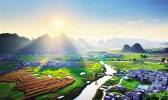 乡村风景美如画 山清水秀引客来