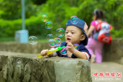 <b>专家:儿童50%智力在4岁前获得 农村娃输在＂起跑线＂</b>