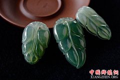 <b>农民筹资千万欲建玉石博物馆 农民工成了把玉人</b>