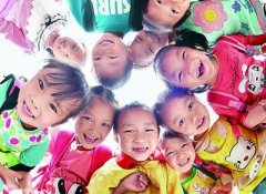 <b>陈宝生：坚定不移办好中国特色社会主义教育</b>