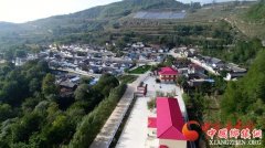 <b>甘肃清水：扶贫攻坚有新招 光伏产业助推美丽乡村建设</b>