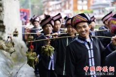 <b>广西龙胜：苗族同胞欢庆“跳香节”</b>