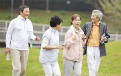 <b>人老腿先老 防病“迈开腿”</b>