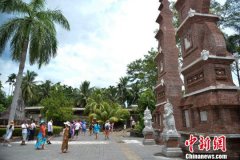 <b>海南迎元旦旅游小高峰 多家景区推出优惠</b>