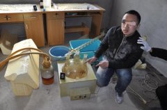 <b>“关东第一毒枭”被抓：自学制毒 称想赚2个亿</b>