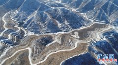 <b>河北涉县：雪后梯田 美景如画</b>