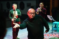 <b>江苏徐州：文化立村 马庄乐团“吹”出农民“精气神”</b>