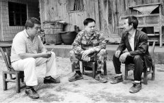 <b>吴正平：老区一天不脱贫 部队一天“不撤兵”</b>