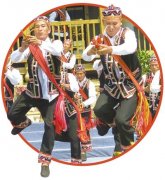 <b>拉祜村寨听吉他（民族风情）</b>