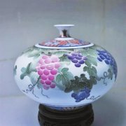 <b>云南陶瓷艺术前景广阔</b>