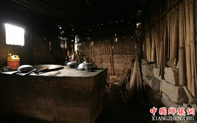 泸州：合江扶贫攻坚歌一曲，唱得巴适