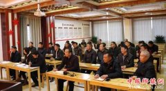 <b>张家界永定区法院法官给乡镇干部上法制培训课</b>