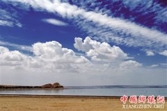 <b>打着“飞的”游青海</b>