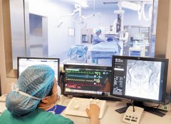 <b>璧山：建成重庆首个复合手术室</b>