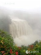 <b>震撼！黄果树瀑布流量最大值达到每秒293立方米</b>