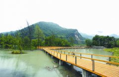 <b>彭州鱼凫绿道不光有＂冷水鱼＂还可划竹筏露营 约不约？</b>