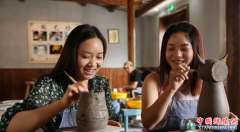 <b>贵州茅台：“酒旅融合”创新工业旅游新模式</b>