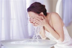 <b>脸每天都洗，但你真的洗对了吗？</b>