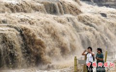 <b>黄河壶口瀑布迎来汛期</b>