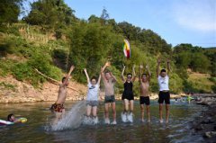 <b>近几天四川的天气似“鸳鸯锅” 这边热，那边雨</b>