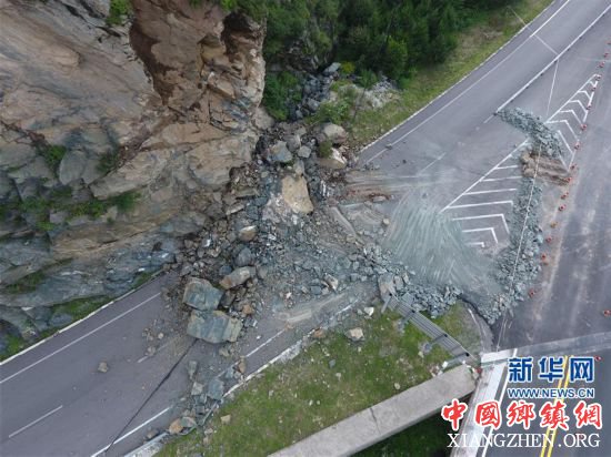（社会）（4）山西五台山景区发生山体崩塌