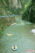 <b>重庆：巫山当阳大峡谷漂流纳凉避暑神仙宝地</b>