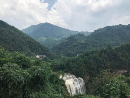 赤水:守好两个底线 全国首批脱贫 赤水:守好两个底线 全国首批脱贫