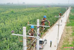 <b>改造升级农网助力乡村振兴</b>