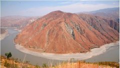 <b>云贵高原的精准脱贫路：念好“山字经” 做好“水文章”</b>