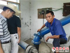 <b>湖北旱情致816万亩农作物受灾 农机上阵保丰收</b>