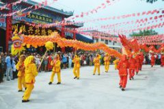 <b>苍龙山首届乡村旅游文化节在忻州启幕</b>