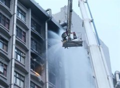 <b>台北医院安宁病房大火16人无生命迹象 多人重伤</b>