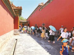 <b>《延禧攻略》《如懿传》热播 延禧宫成故宫游重头戏</b>